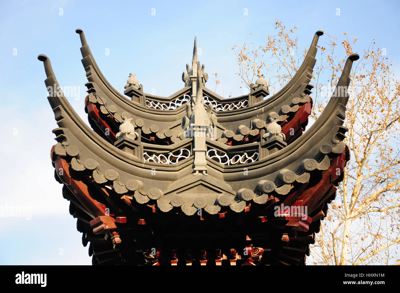 Chinese architecture in the Qinhuai River scenic pedistrian area in the city of Nanjing, Jiangsu province China. Stock Photo