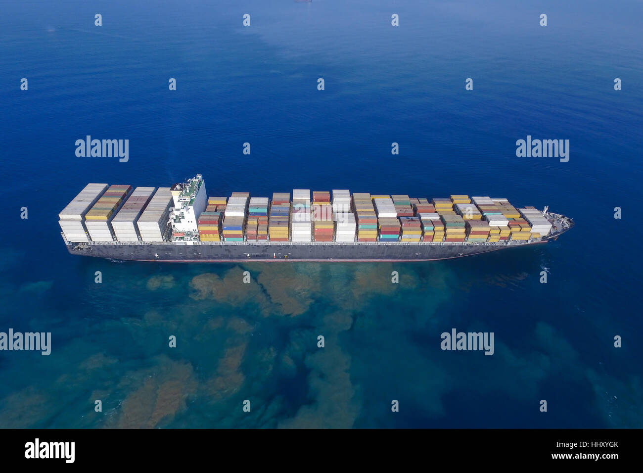 Shipping container ship anchor hi-res stock photography and images - Alamy