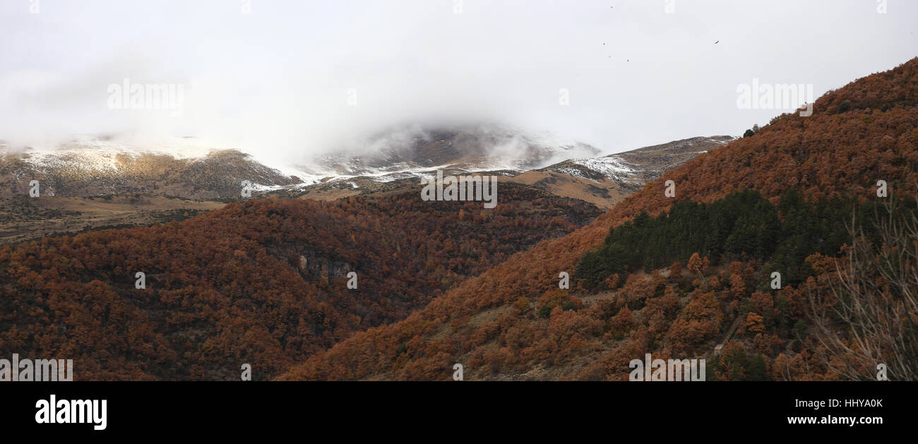 Panorama snow capped mountain hi-res stock photography and images - Alamy