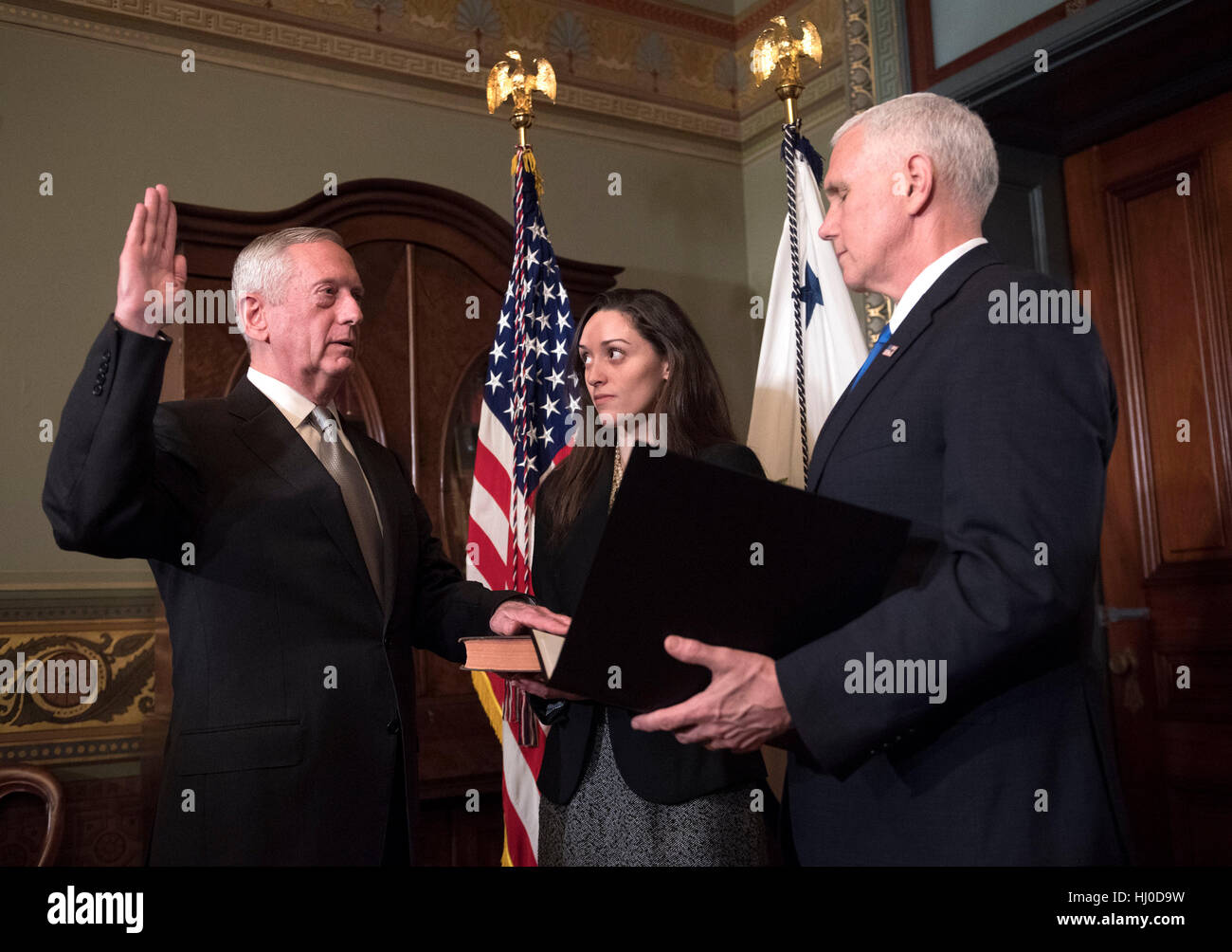 Washington, USA. 20th January, 2017. Marine Corps General James Mattis is sworn-in as Defense Secretary by Vice President Mike Pence, in the Vice Presidential ceremonial office in the Executive Office Building in Washington, DC on January 20, 2017. Photo by Kevin Dietsch/UPI /CNP/MediaPunch Credit: MediaPunch Inc/Alamy Live News Stock Photo