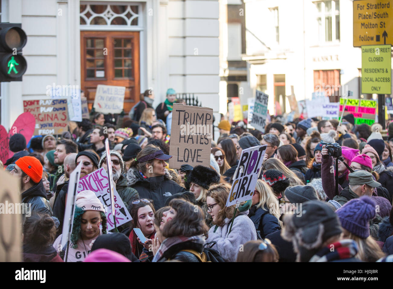 London. UK 21st January. Thousands attend the women's march on London ...