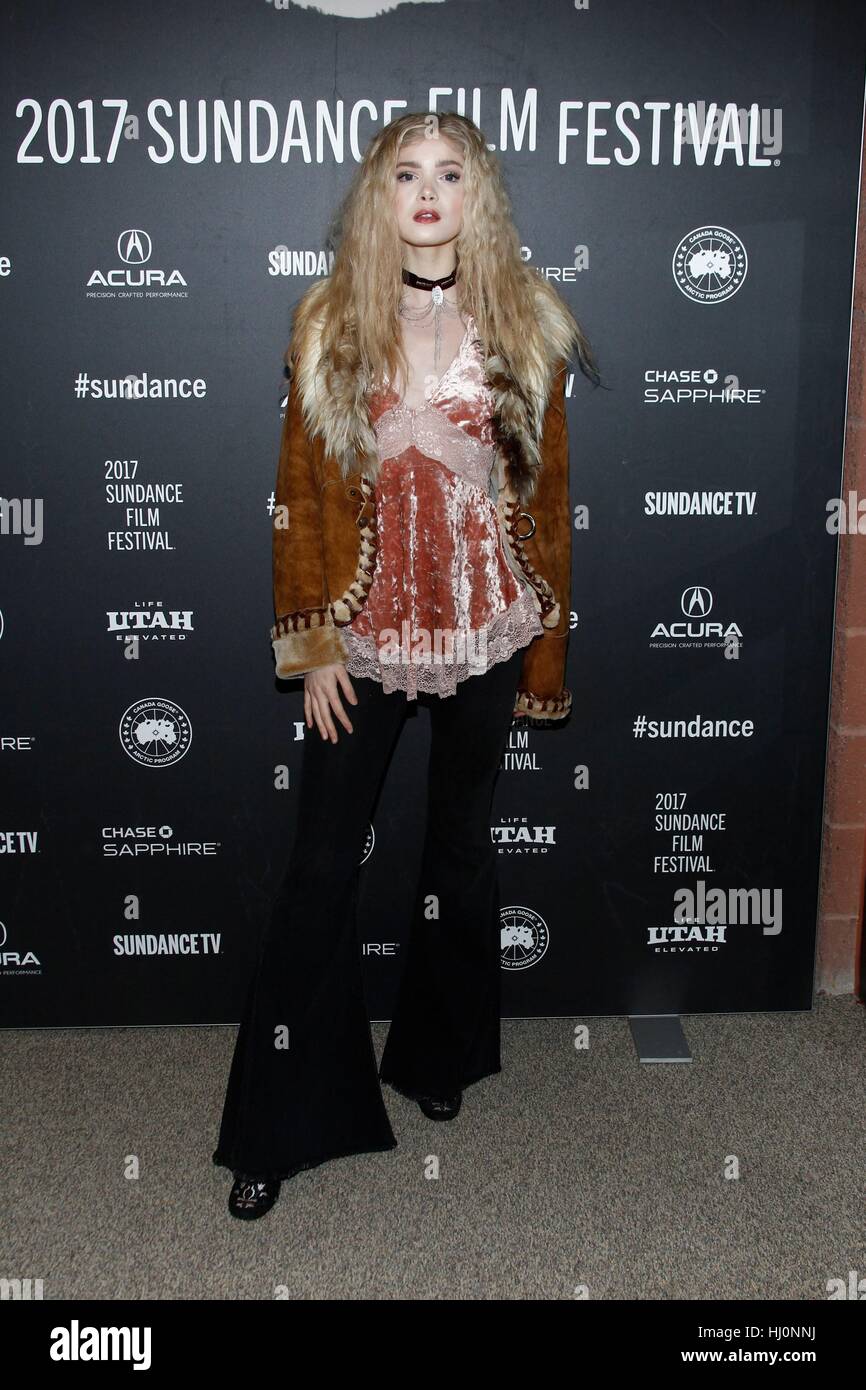 Utah, USA. 21st, January, 2017. Elena Kampouris at arrivals for Before I Fall Premiere at Sundance Film Festival 2017, Eccles Theatre in Utah, USA. Credit: James Atoa/Everett Collection/Alamy Live News Stock Photo