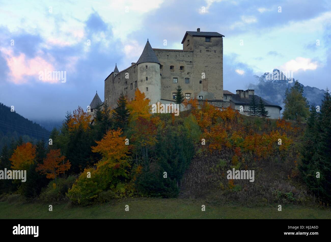 austrians, twilight, fall, autumn, story, sunset, leaves, coloured, colourful, Stock Photo