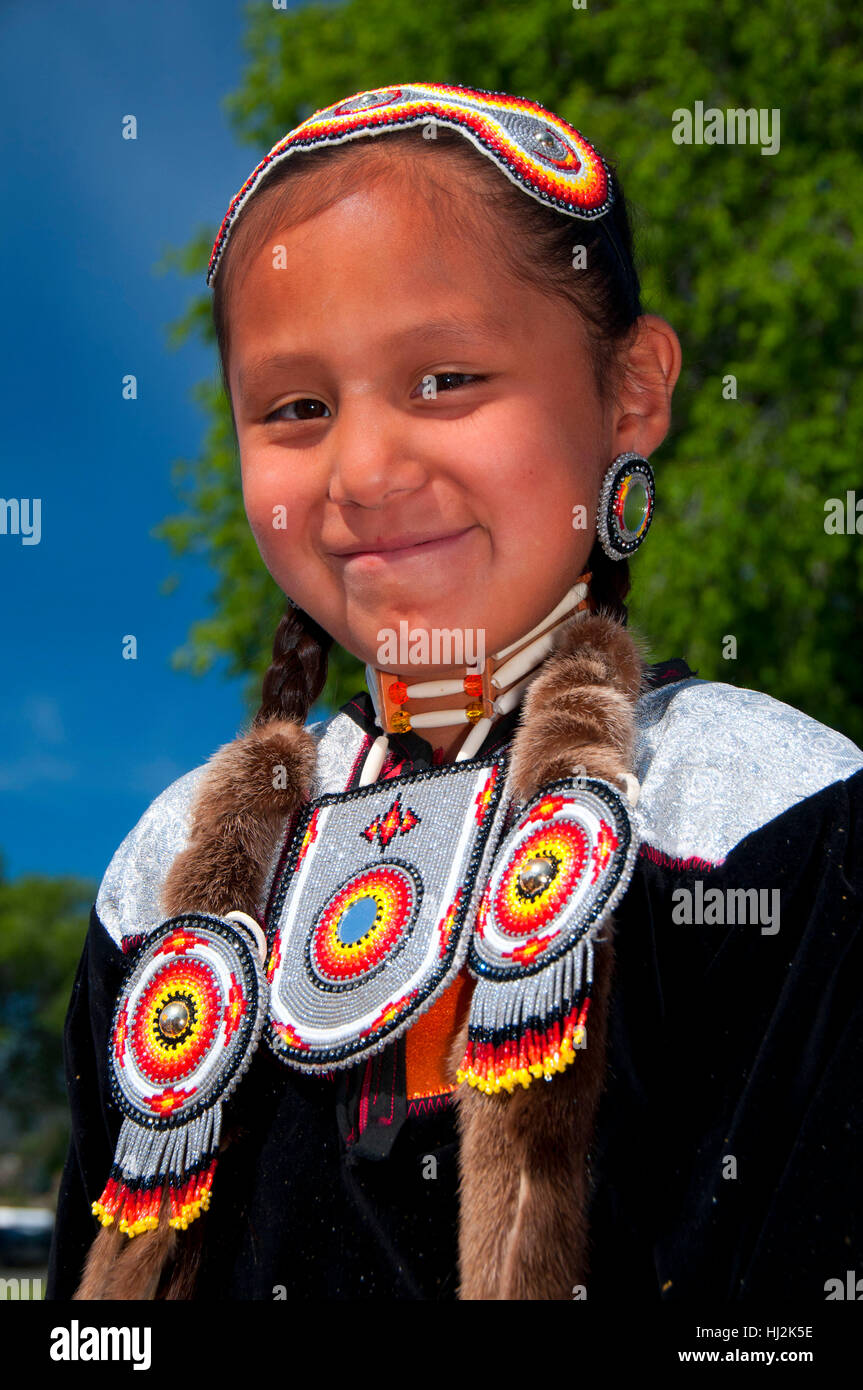 Native american regalia hi-res stock photography and images - Alamy