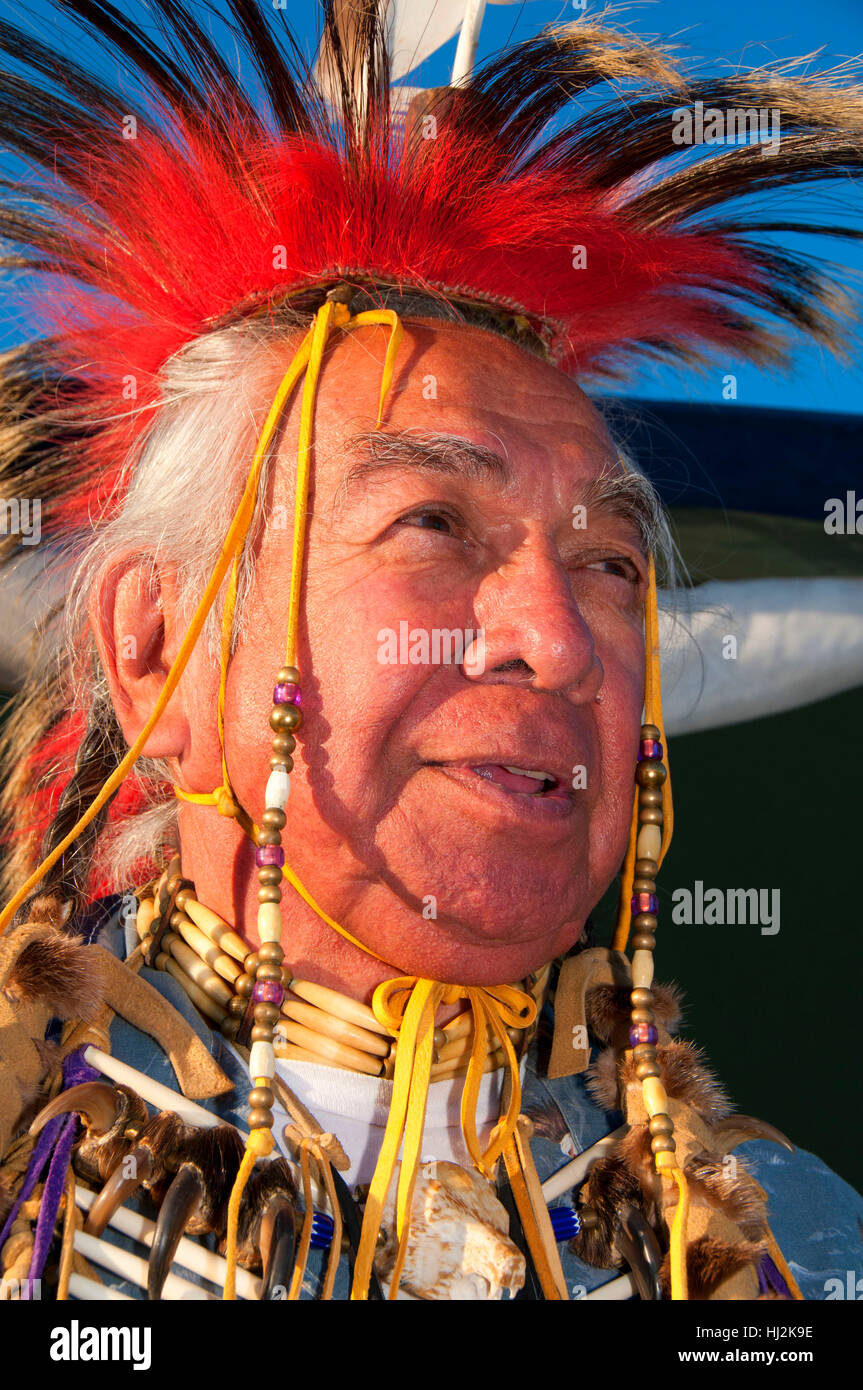Confederated tribes of warm springs hires stock photography and images