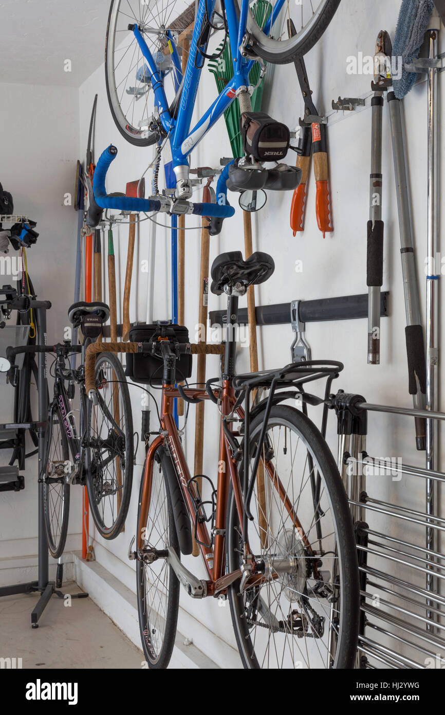 b and q bike storage