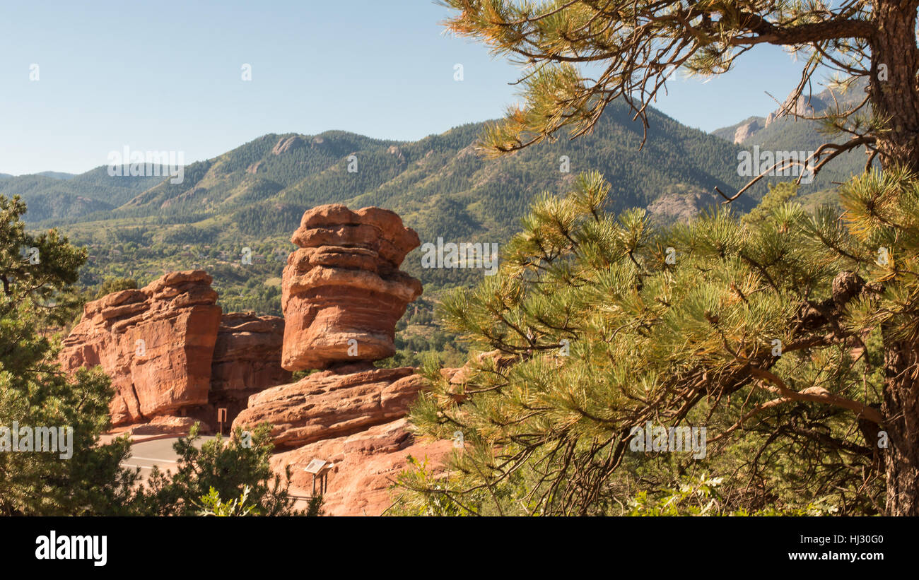 Colorado Rock Formations Steamboat Rock and Balanced Rock (named rock formations) in Garden of ...