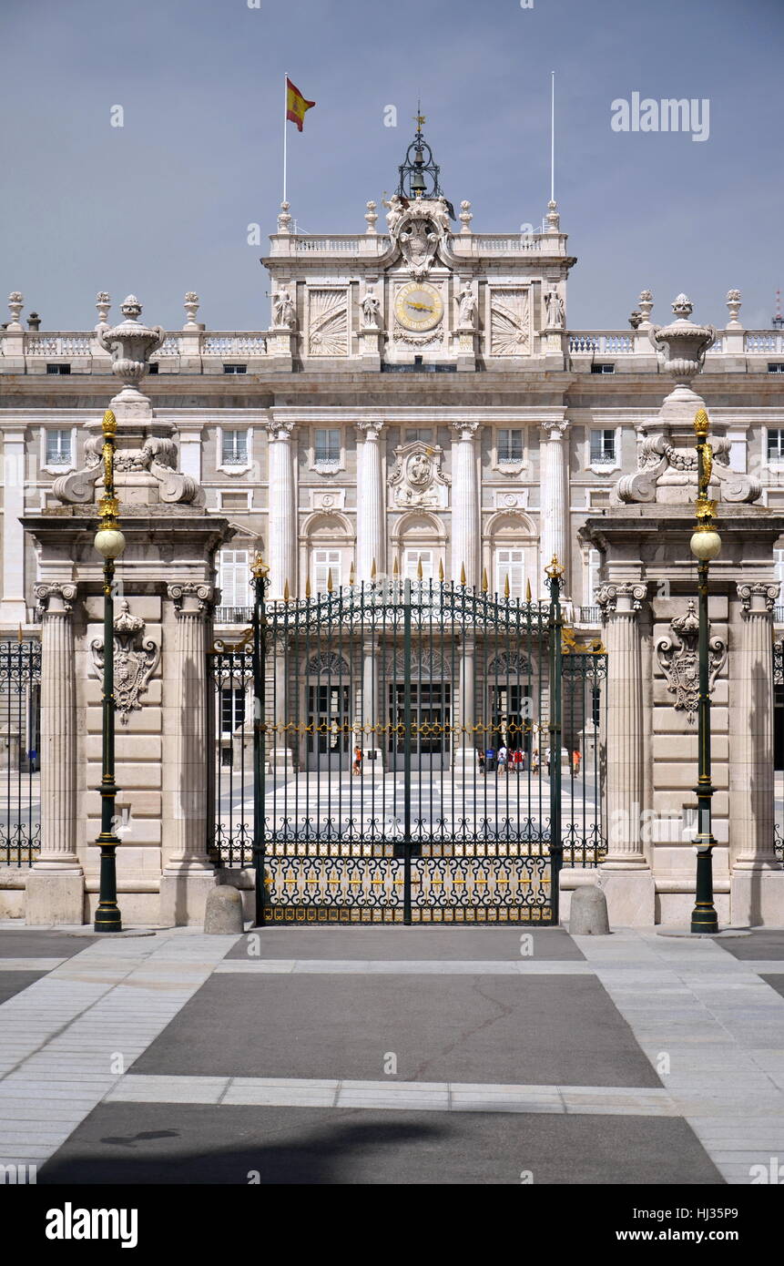 travel, attraction, spain, palace, madrid, emperor, king, monarch