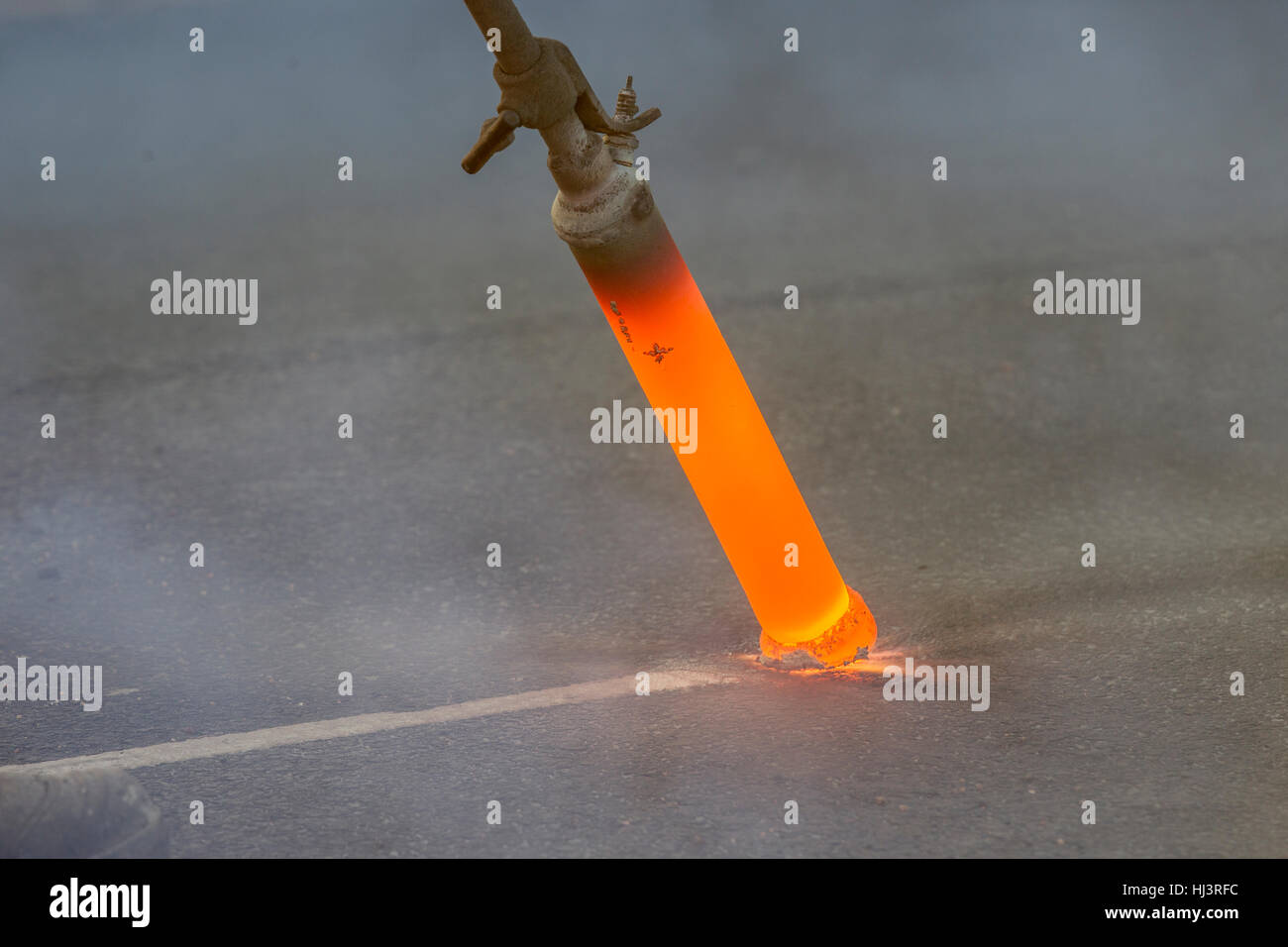 Thermic lance hi-res stock photography and images - Alamy