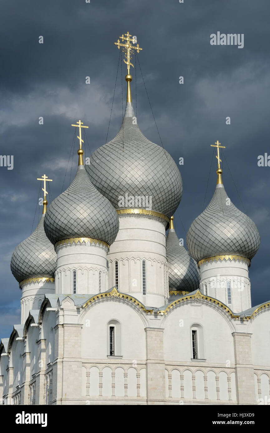 Серебристые купола церквей. Серые купола. Белый купол без фона. Новгород храм золотые купола. Золотые купола московский храм преображения господня.