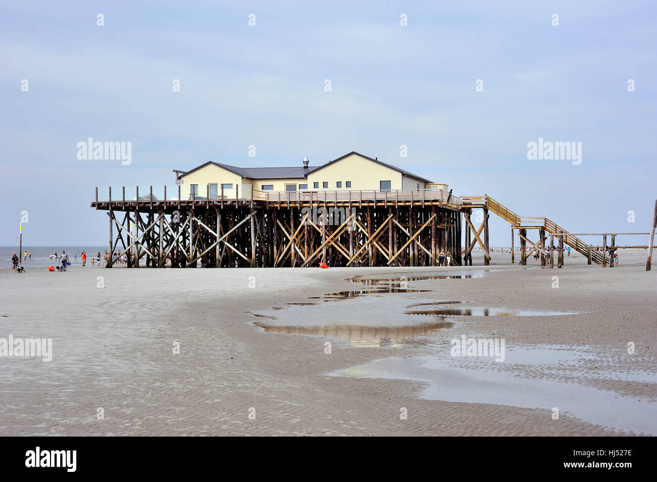 St. Peter Ording Pfahlbauten am Strand Stock Photo