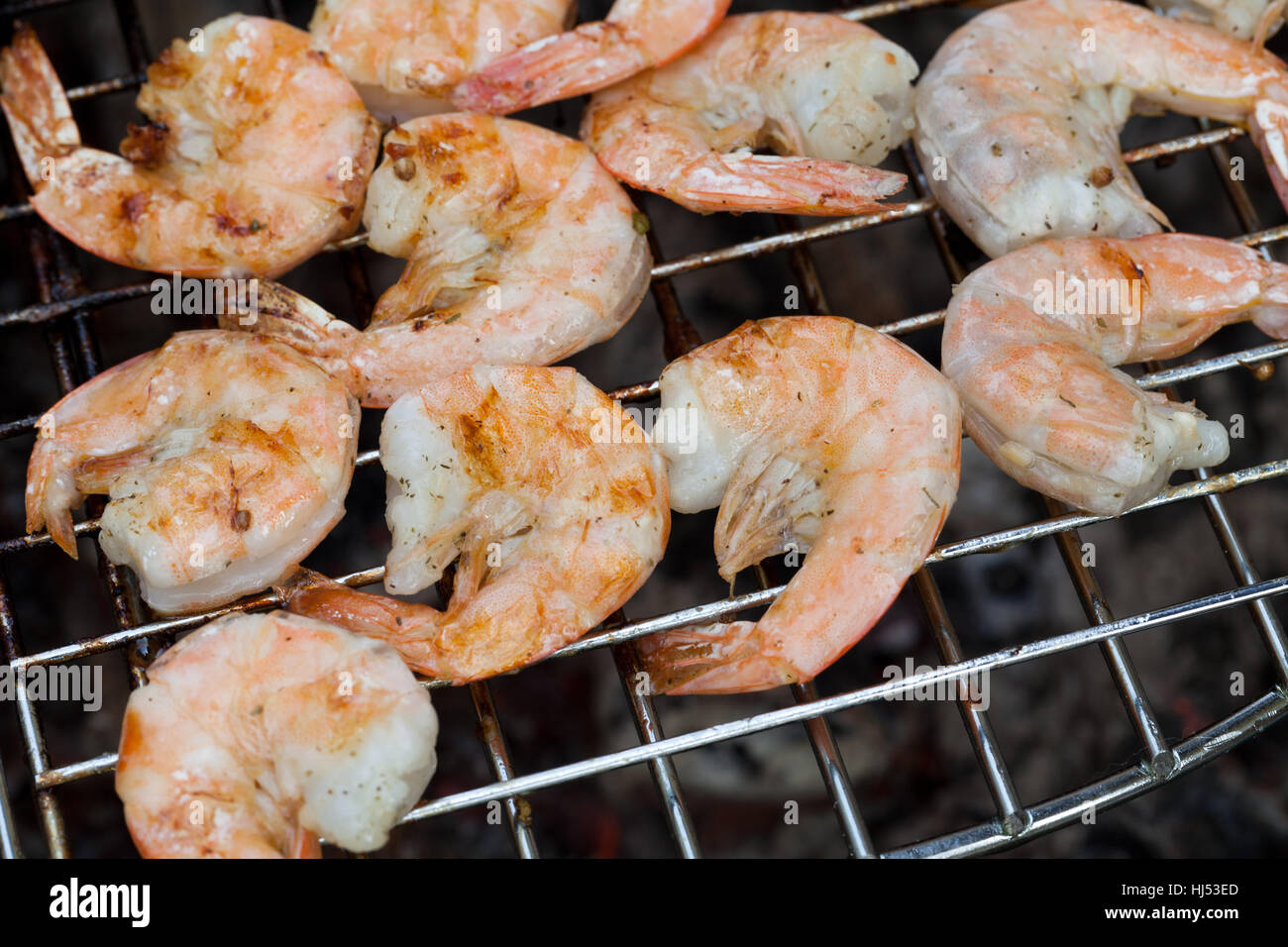 grill, barbecue, barbeque, smoke, smoking, smokes, fume, restaurant