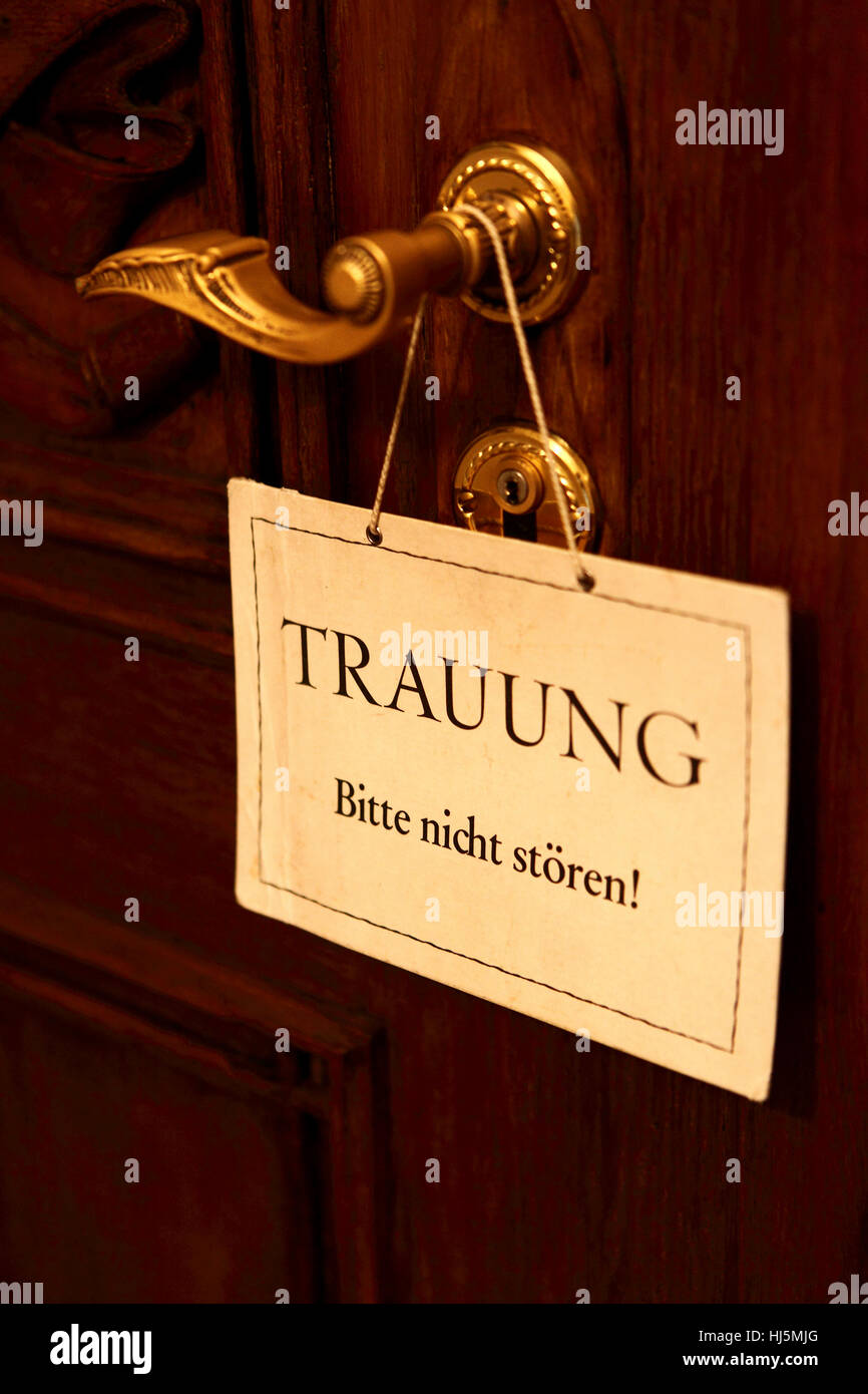 Divorce couple door hi-res stock photography and images - Alamy