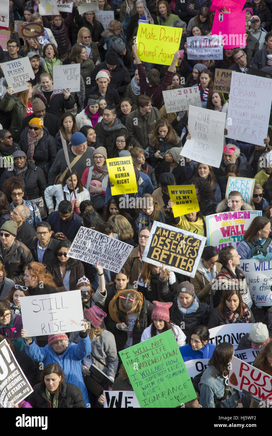 New York, USA. 21st January, 2017. Ten's of thousands march in New York ...