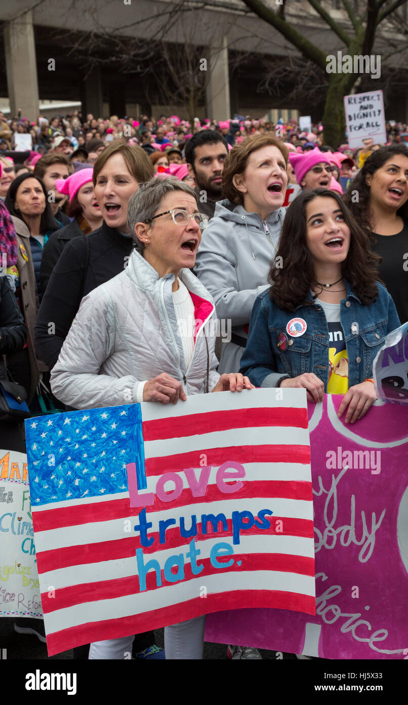 Washington, DC USA - 21 January 2017 - The Women's March on Washington drew an estimated half million to the nation's capitol to protest President Donald Trump. It was a far larger crowd than had witnessed his inauguration the previous day. Credit: Jim West/Alamy Live News Stock Photo