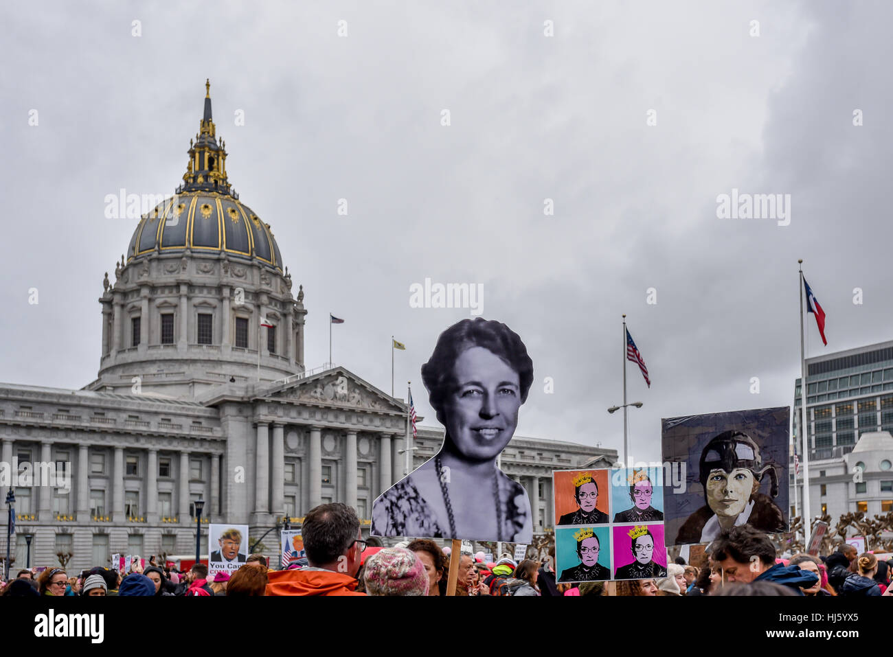 San Francisco, California, USA. 21st January, 2017. San Francisco City Hall during women's march 2017, with signs of Eleanor Roosevelt and Amelia Earhart reminding of the power of women. Credit: Shelly Rivoli/Alamy Live News Stock Photo