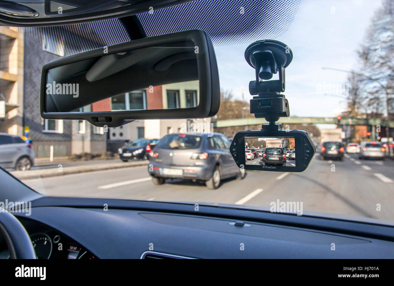 Dashboard camera car windscreen hi-res stock photography and images - Alamy