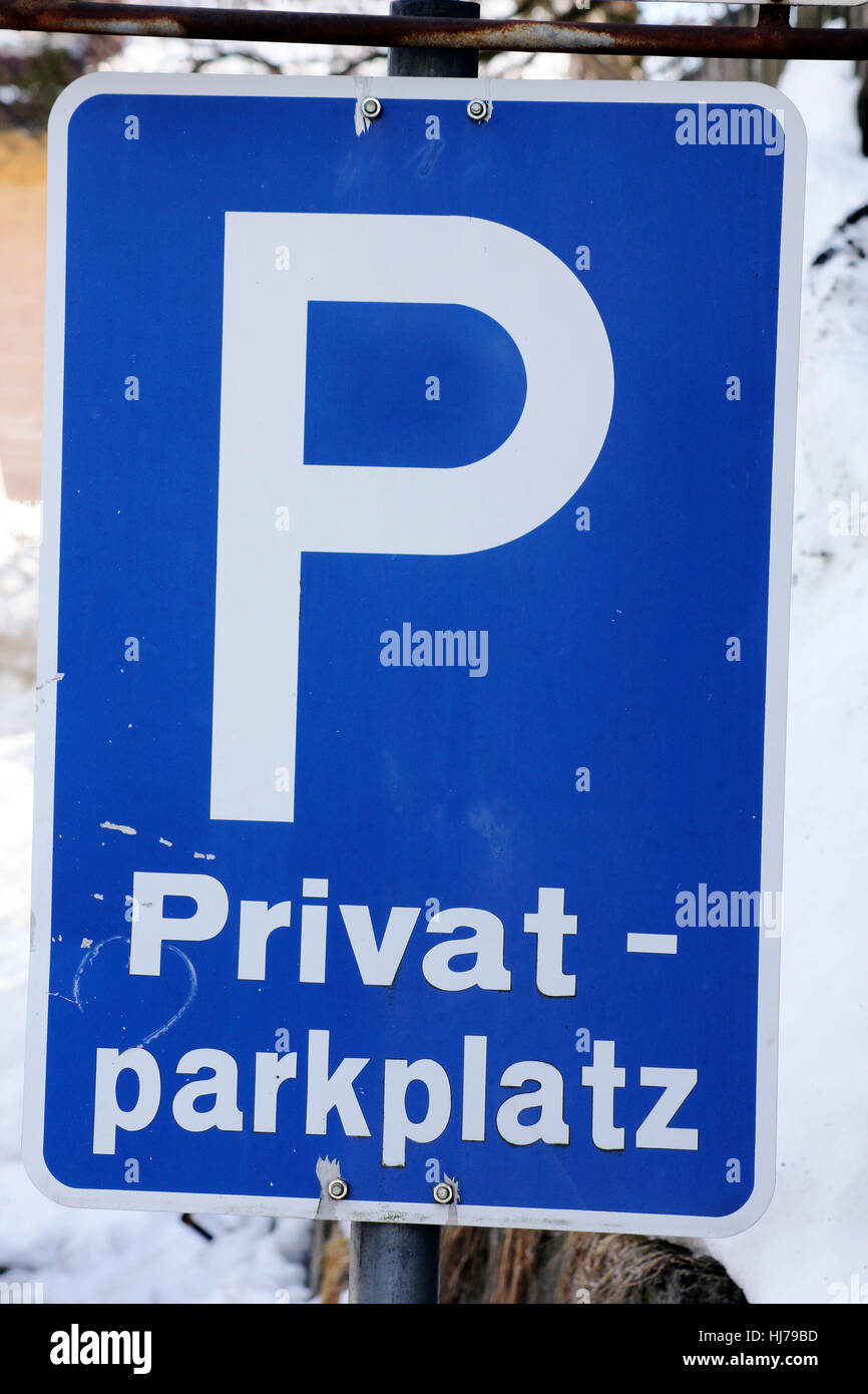 Privatparkplatz hi-res stock photography and images - Alamy