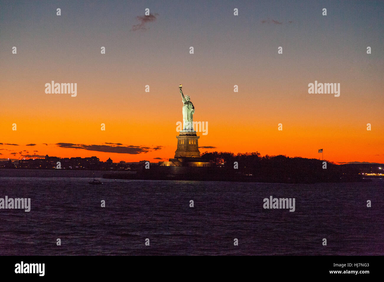 Statue of Liberty at night, New York City, united states of America Stock Photo Alamy