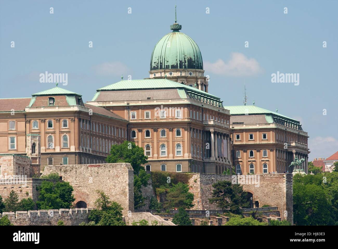 Important building in budapest hi-res stock photography and images - Alamy