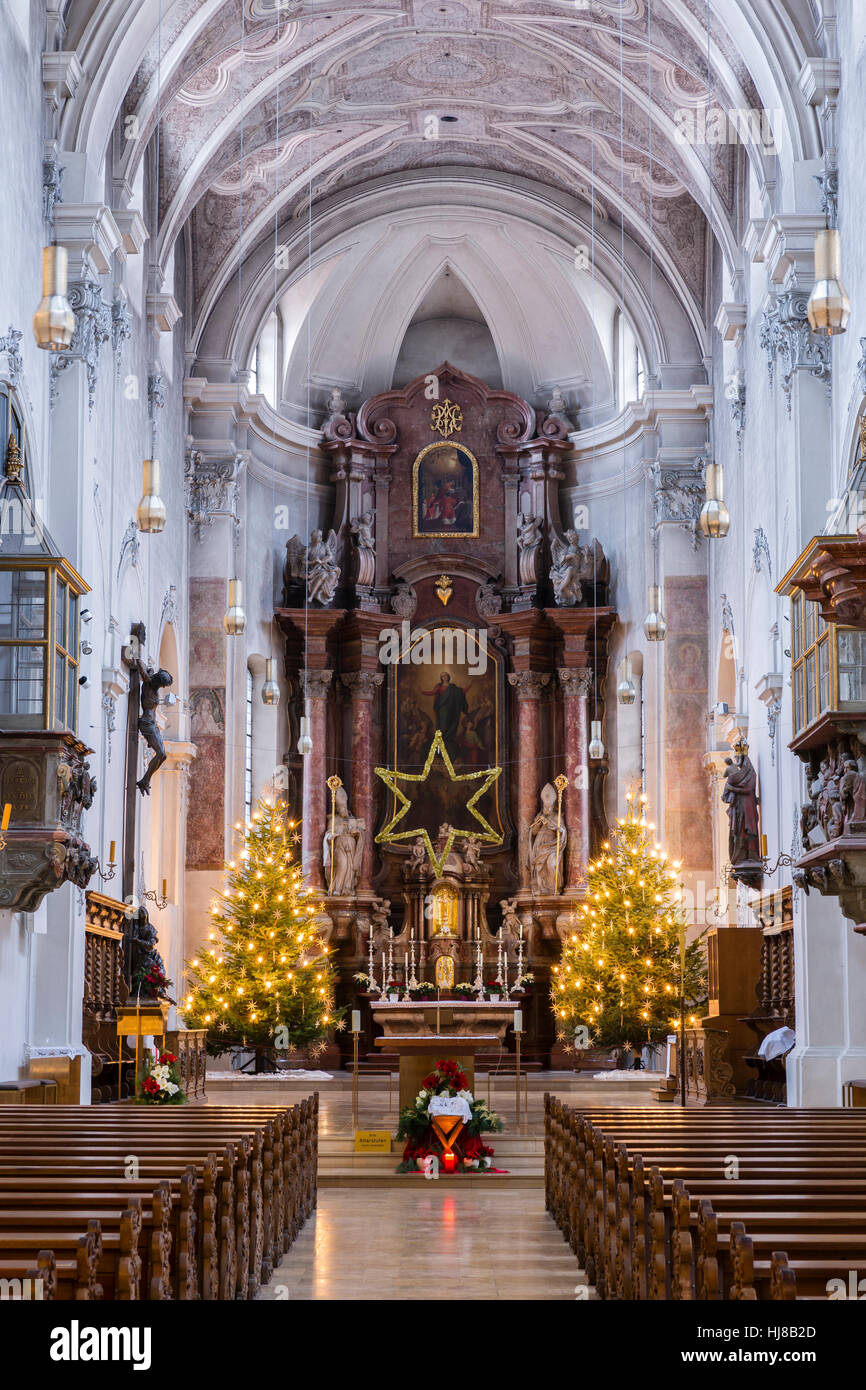 Main altar decorated for Christmas, Niedermünster Abbey, Regensburg, Upper Palatinate, Bavaria, Germany Stock Photo