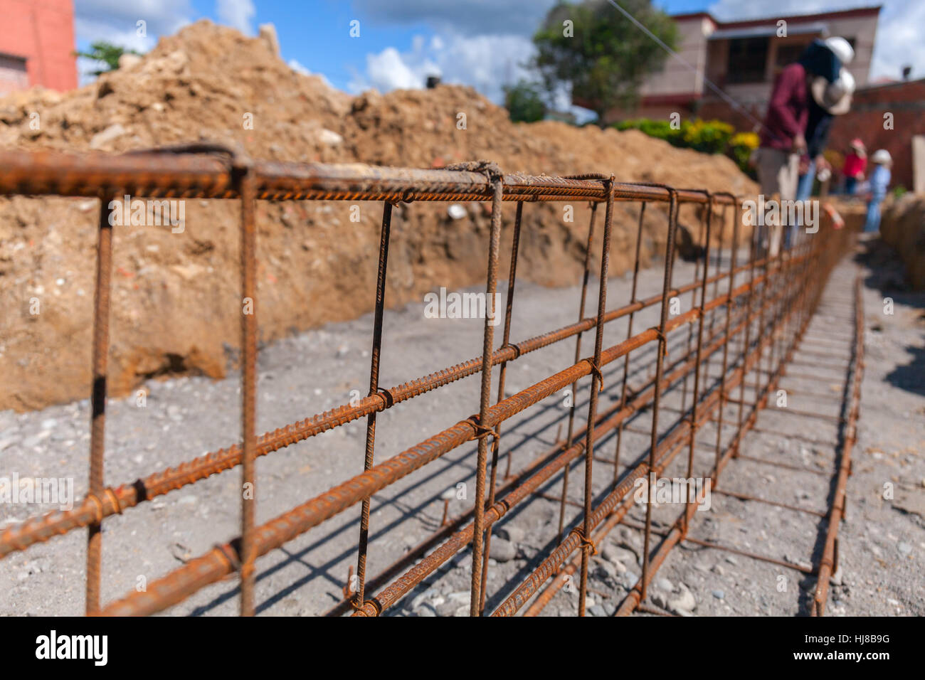 Reinforcement of concrete work. Using steel wire for securing steel