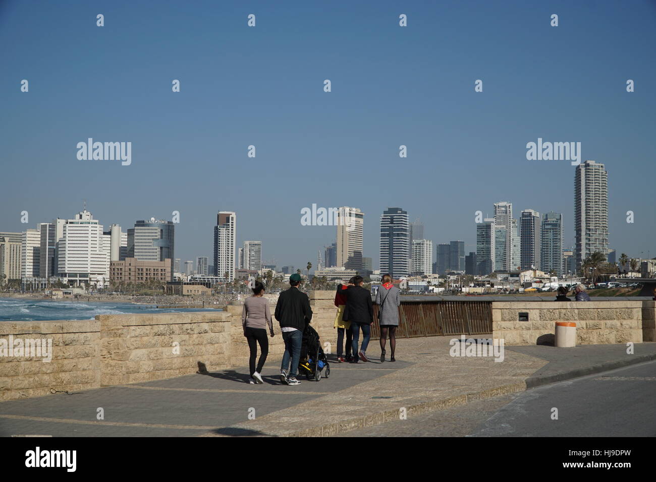 Tel aviv skyline hi-res stock photography and images - Alamy