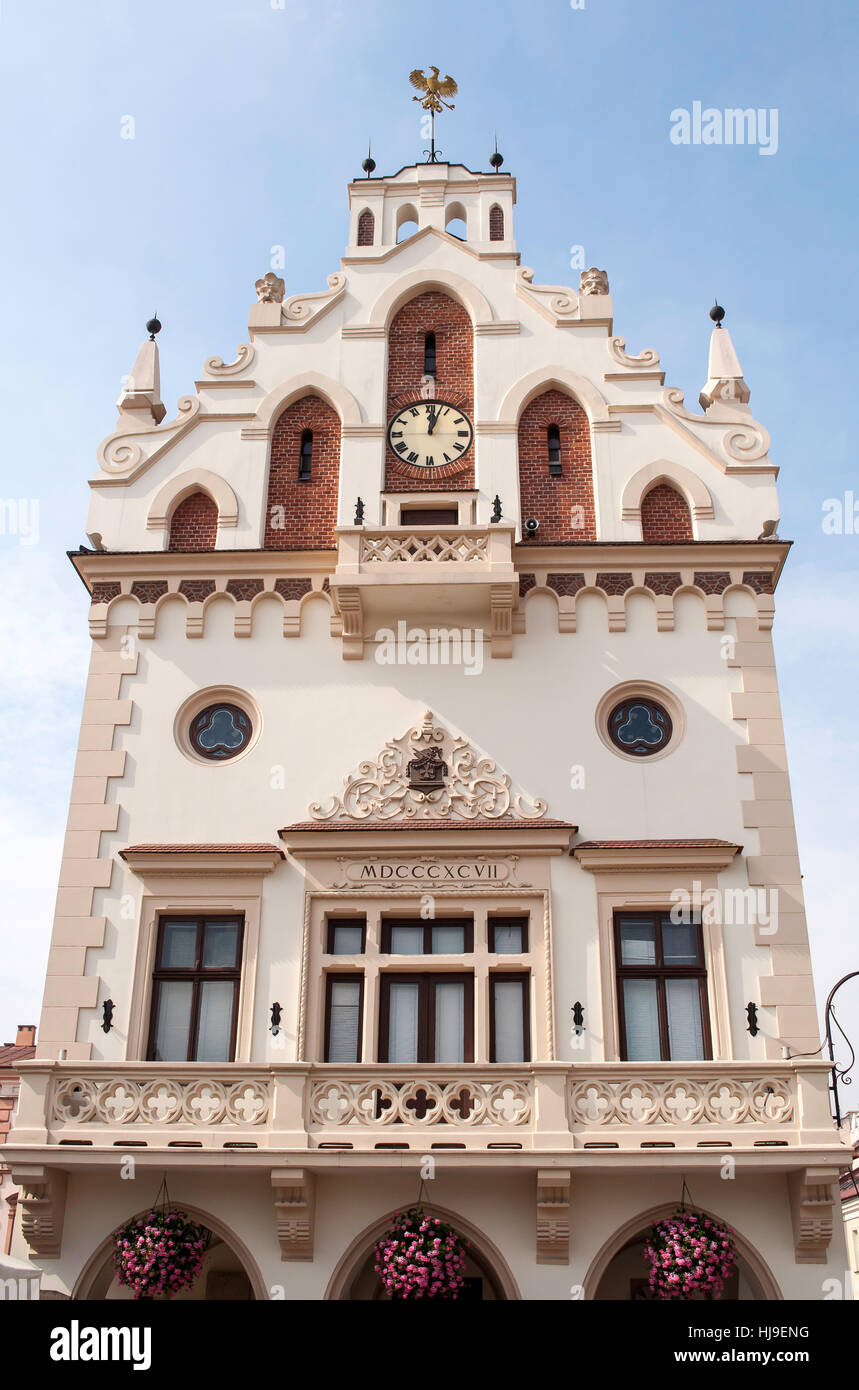 detail, clock, facade, style of construction, architecture ...