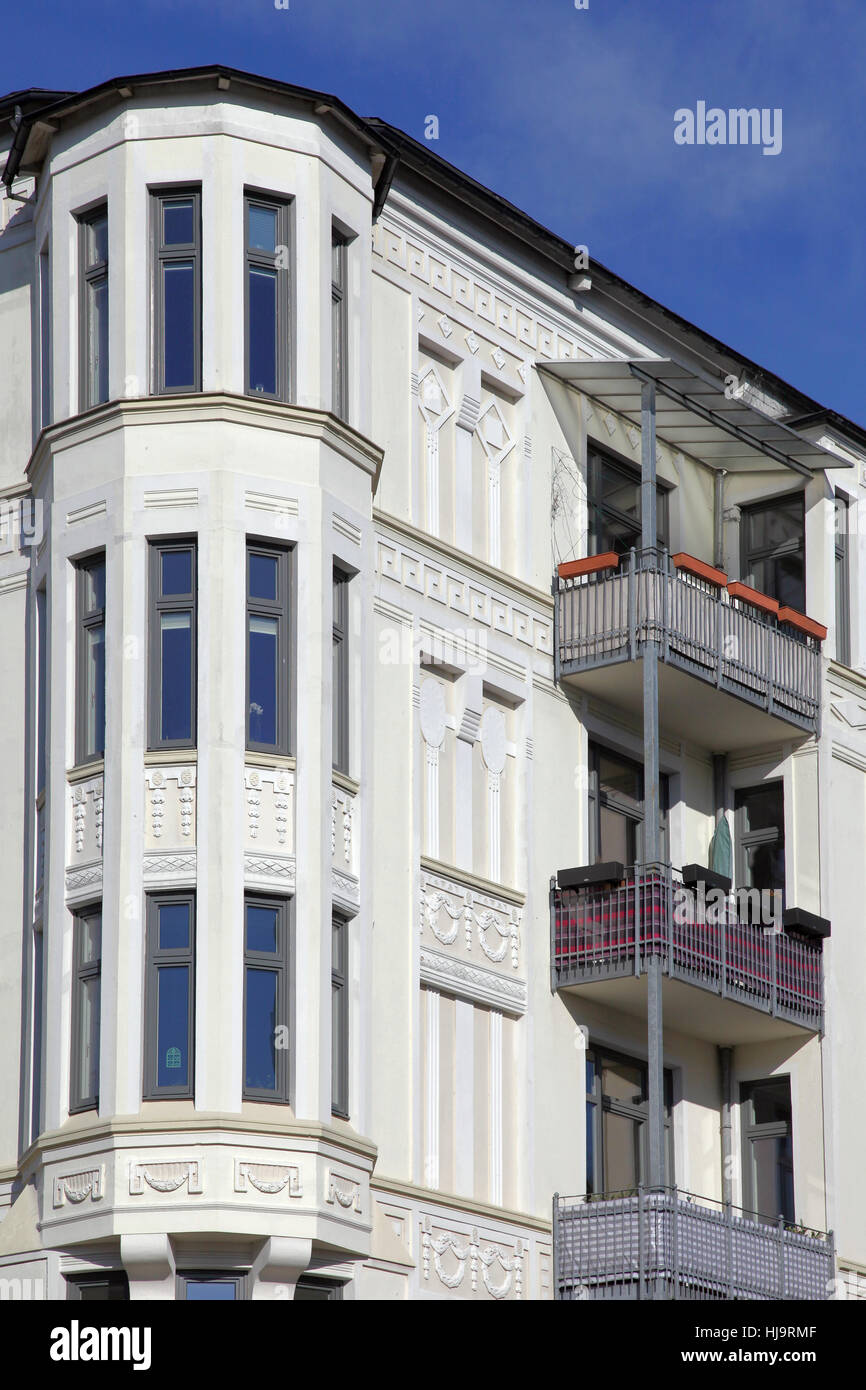 multiple family dwelling, style of construction, architecture