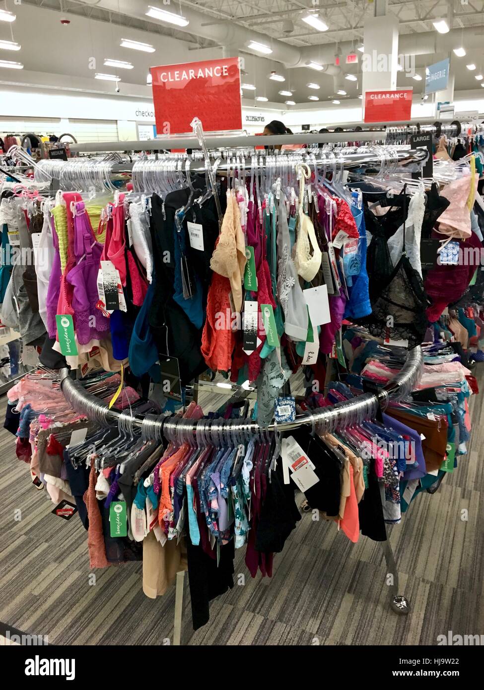 Clearance area clothing store hi-res stock photography and images - Alamy