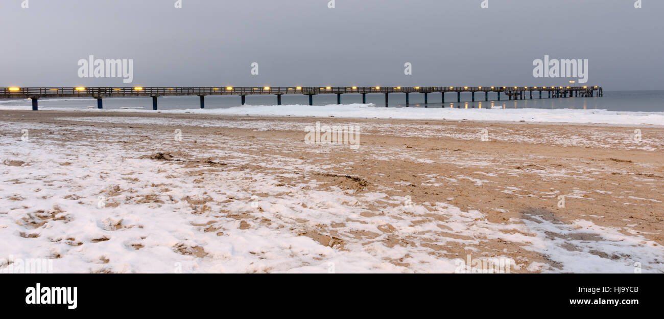shine, shines, bright, lucent, light, serene, luminous, water, baltic sea, salt Stock Photo