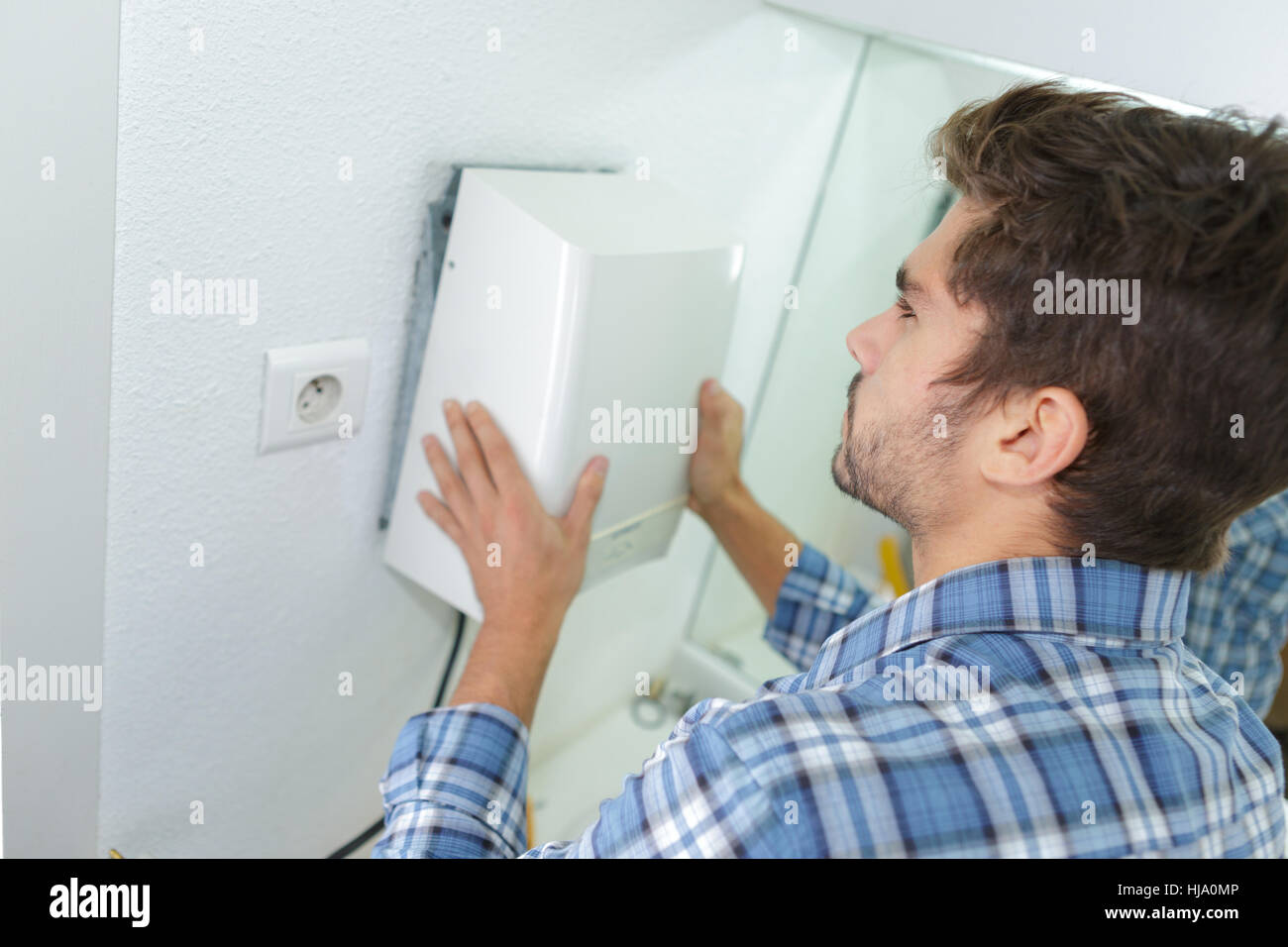 Hand dryer hires stock photography and images Alamy