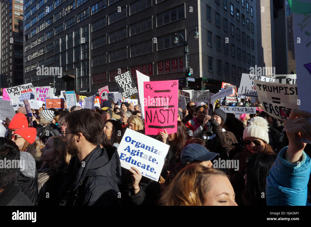 Nyc anti trump protest hi-res stock photography and images - Alamy