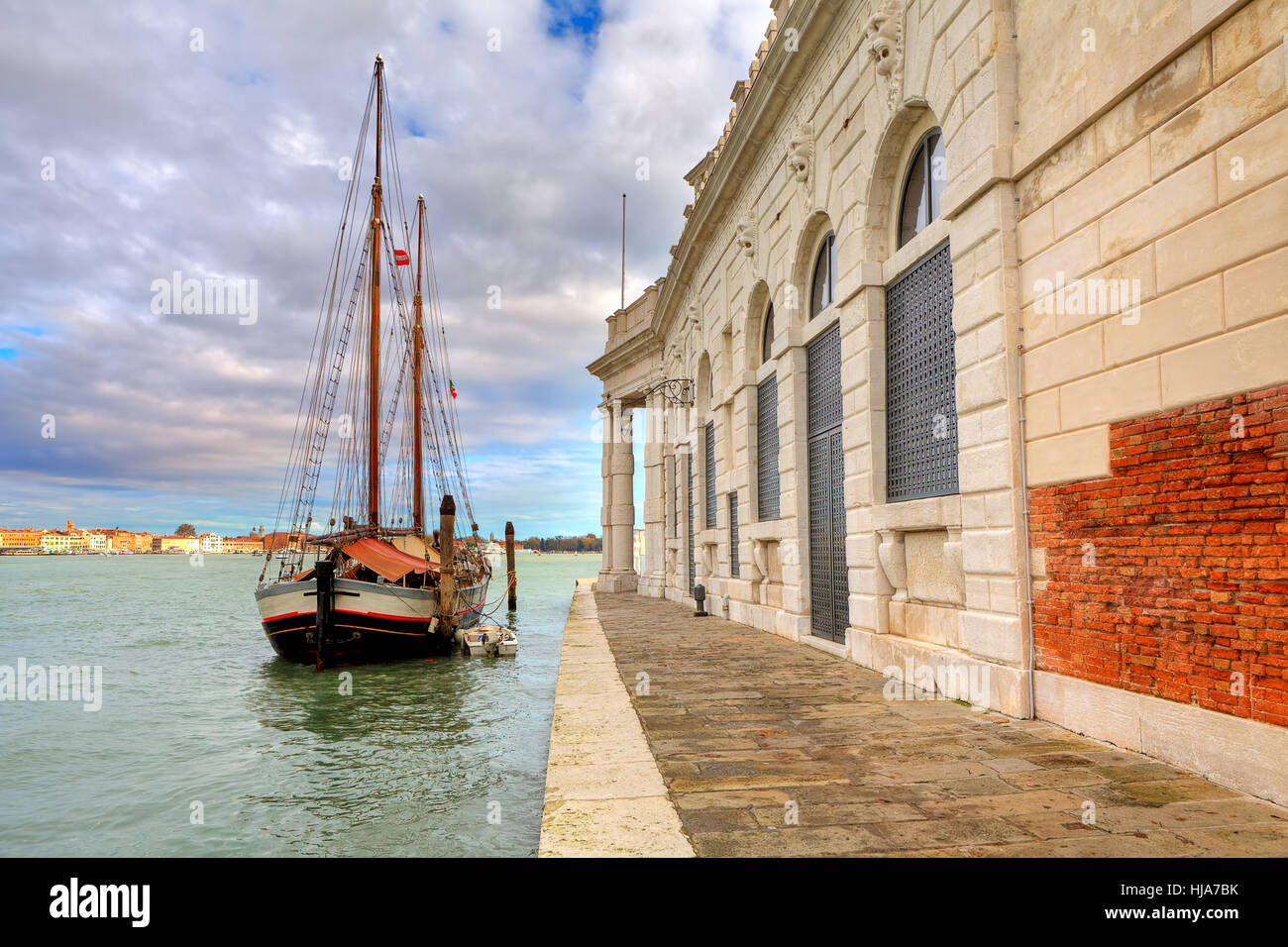 venice, vintage, yacht, boat, ship, landmark, italy, rowing boat, sailing boat Stock Photo Alamy