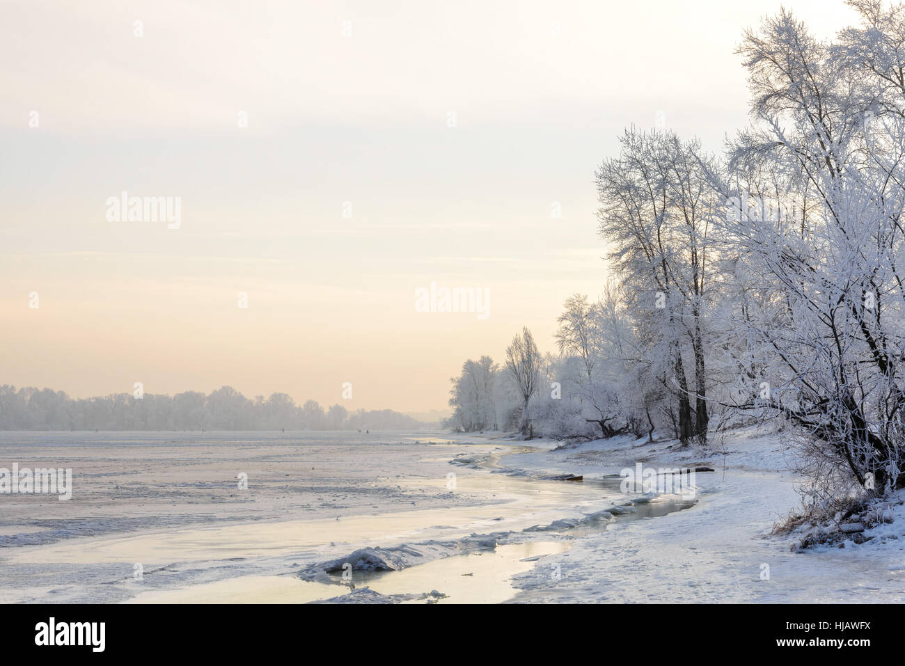 River covered ice backlight hi-res stock photography and images - Alamy