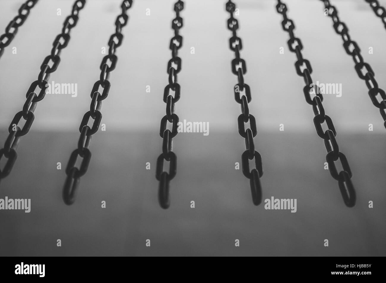 Hanging sign chain hires stock photography and images Alamy