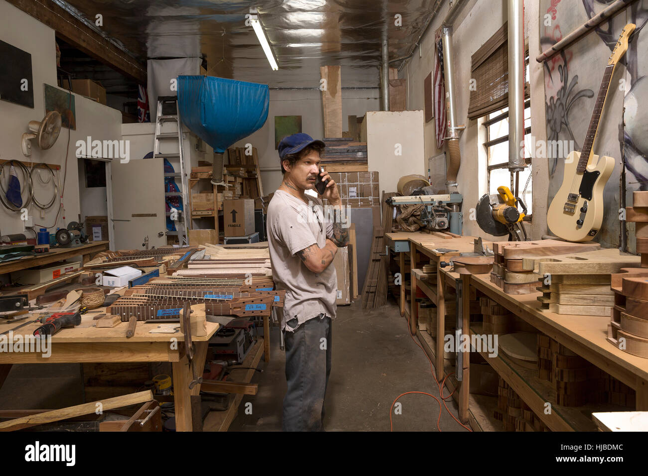 Mobile workshop hi-res stock photography and images - Alamy