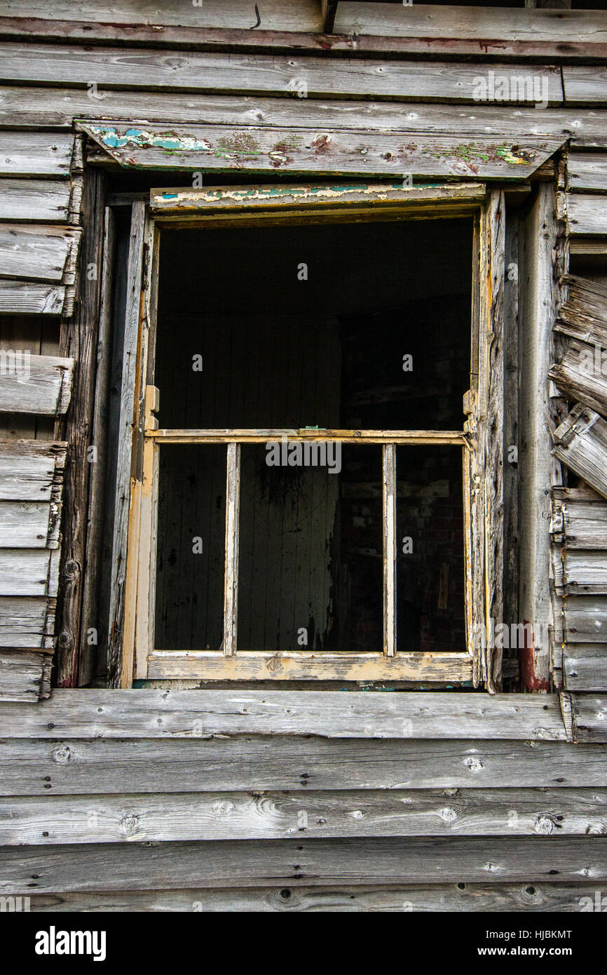 A derelict house on the Dingle Peninsula in Kerry, Ireland Stock Photo