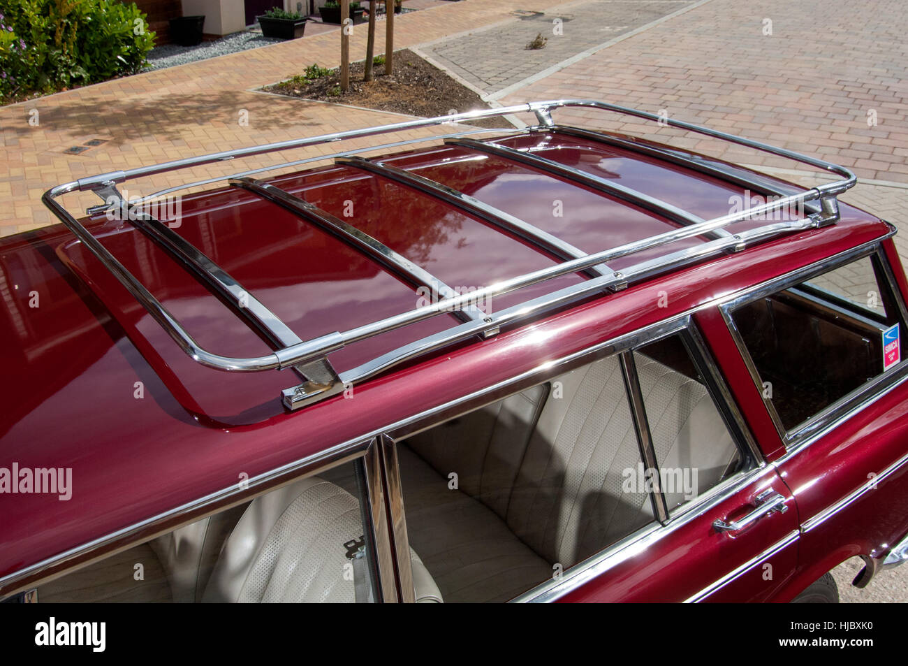Car roof rack luggage hi-res stock photography and images - Alamy