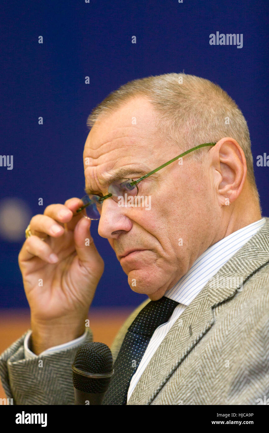 Andrei konchalovsky hi-res stock photography and images - Alamy