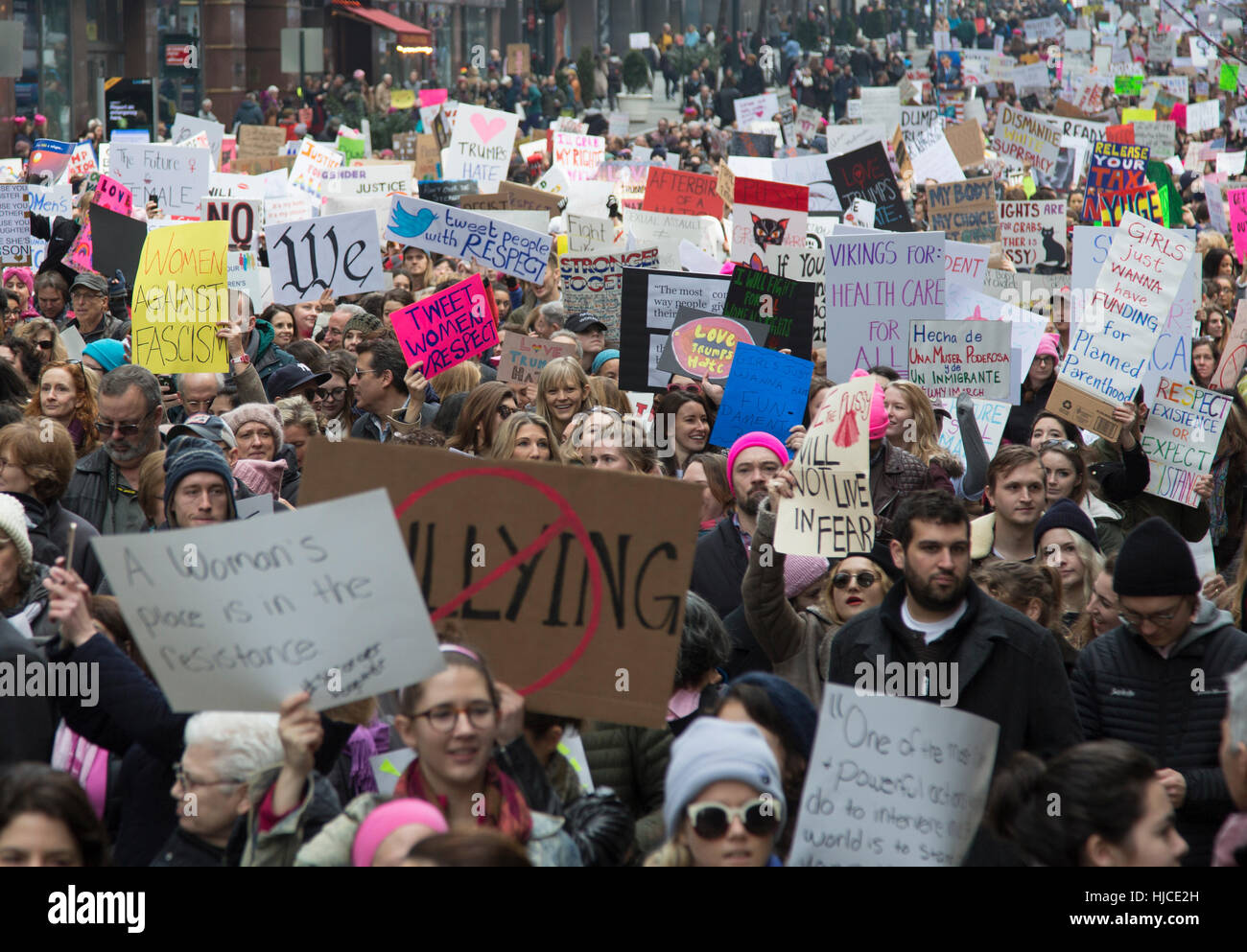 New York, USA. 21st January, 2017. Ten's of thousands march in New York ...