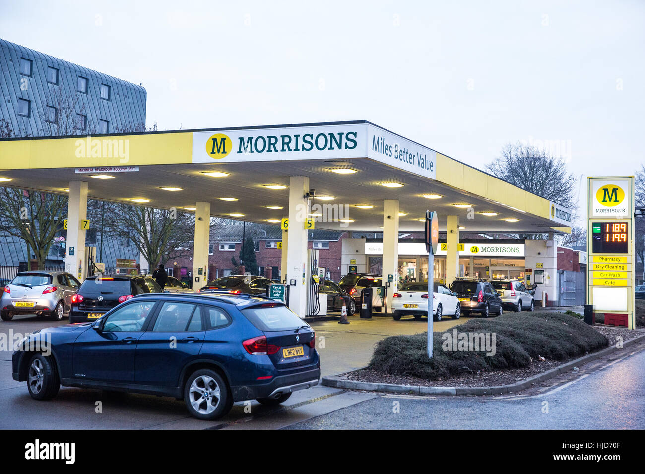Uk petrol pump 2017 hires stock photography and images Alamy