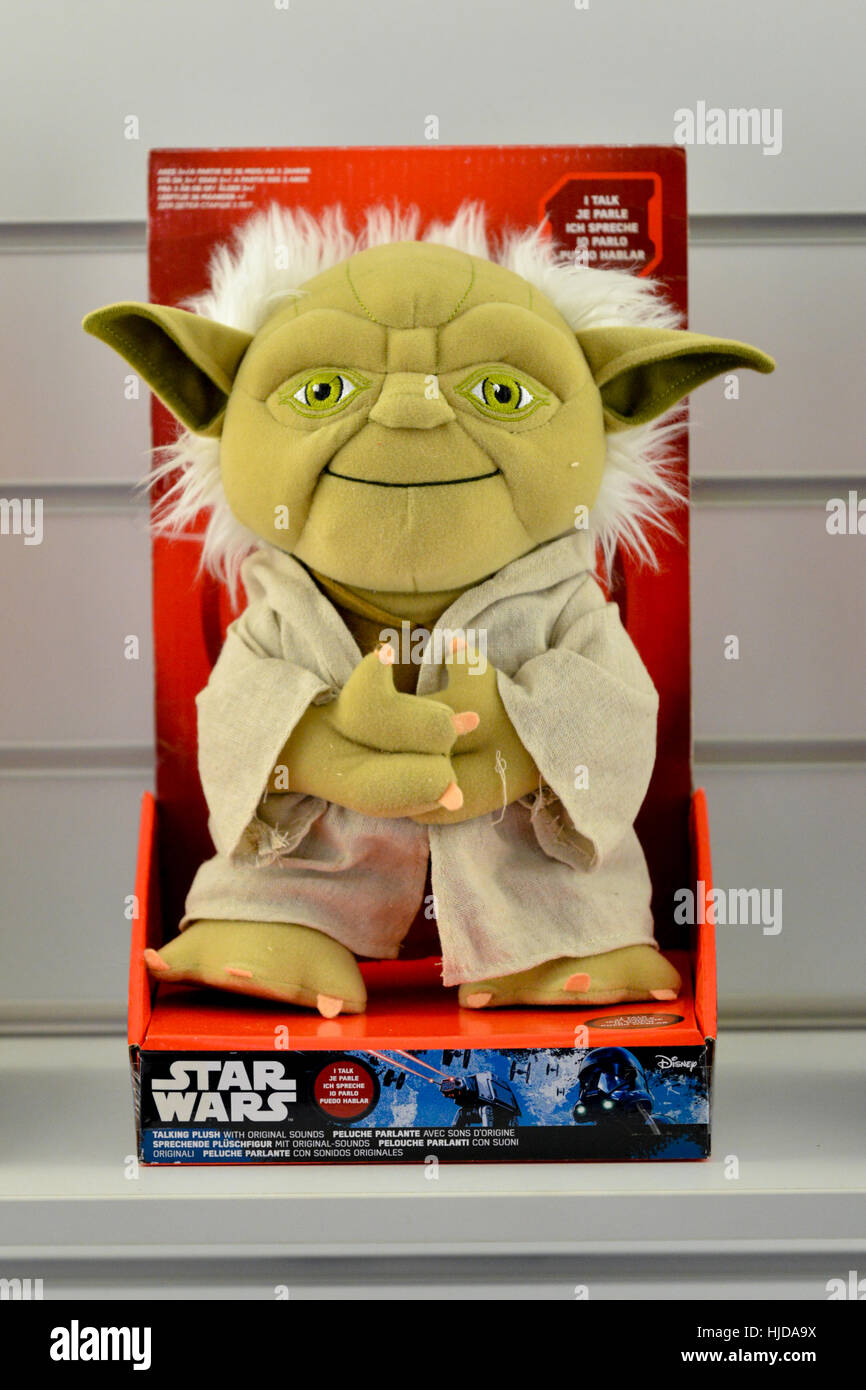 Yoda toy hi-res stock photography and images - Alamy