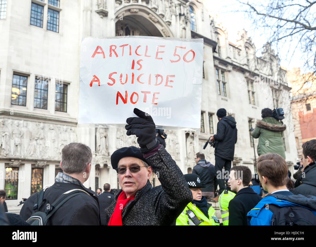 London, UK. 24th Jan, 2017. Verdict of the Supreme Court. The verdict of the Supreme Court was given today. Remain supporters were celebrating outside court. Credit: Jane Campbell/Alamy Live News Stock Photo