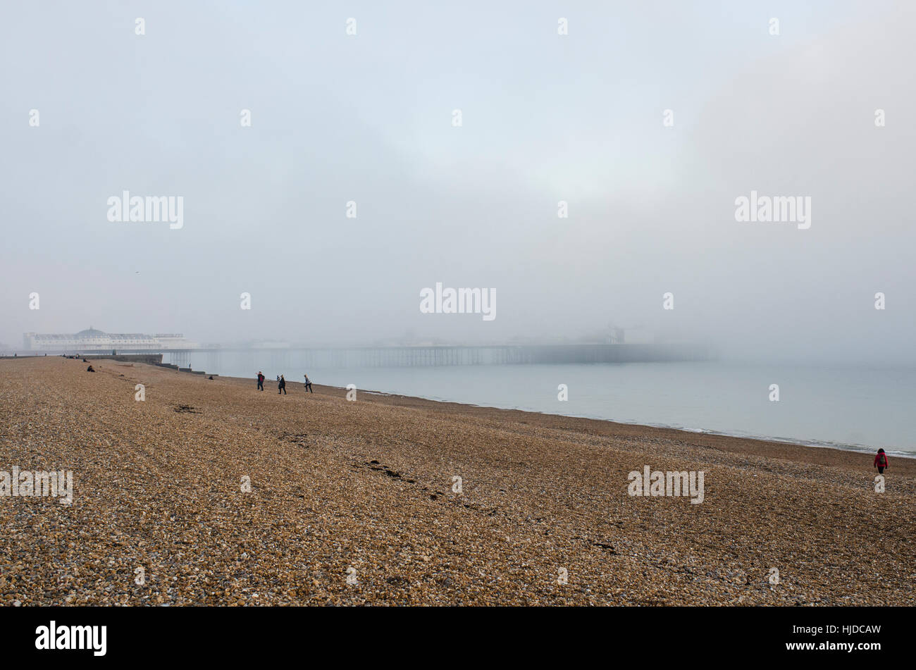 Brighton, England, UK. 24th Jan, 2017. UK Weather. Dense patches of heavy fog reappear on Brighton seafront after a relatively clear day. Credit: Francesca Moore/Alamy Live News Stock Photo