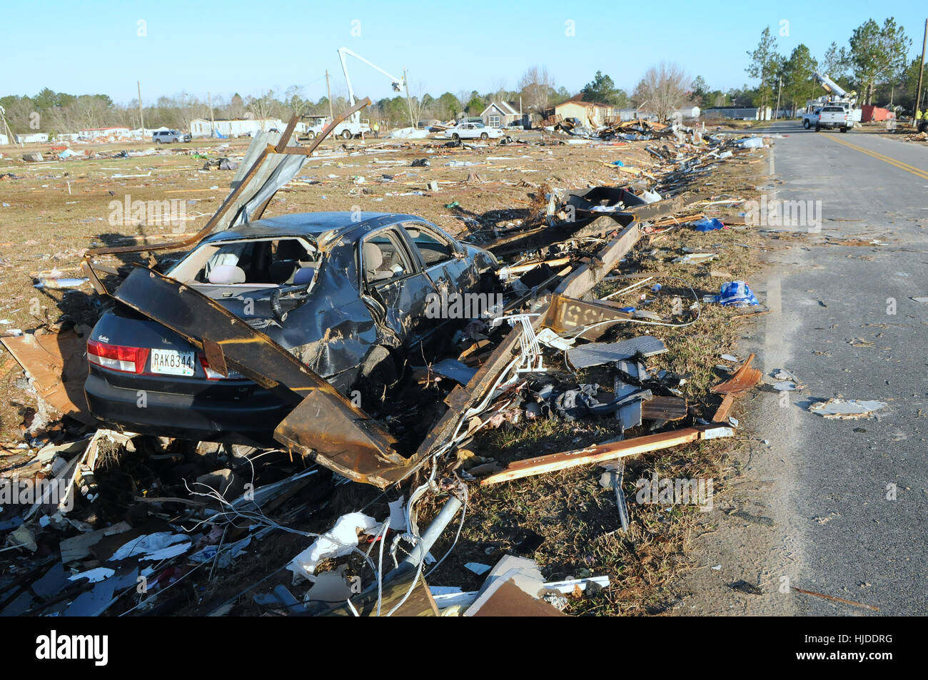 Adel, 24th Jan, 2017. Mobile homes and vehicles damaged by a