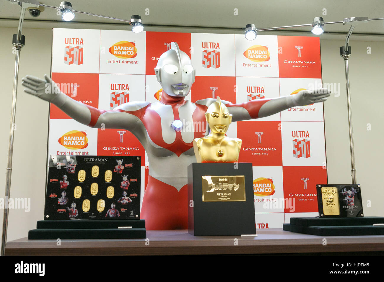 Tokyo, Japan. 25th Jan, 2017. Japanese superhero Ultraman poses with his pure gold commemorative bust at the Ginza Tanaka jewelry store in Tokyo, Japan. It is valued at 110,000,000 JPY (approximately 1,000,000 USD.) The store is also selling a set of 24k gold coins and a commemorative plate until January 31. The Japanese TV series was first aired in 1966. Credit: Rodrigo Reyes Marin/A Stock Photo