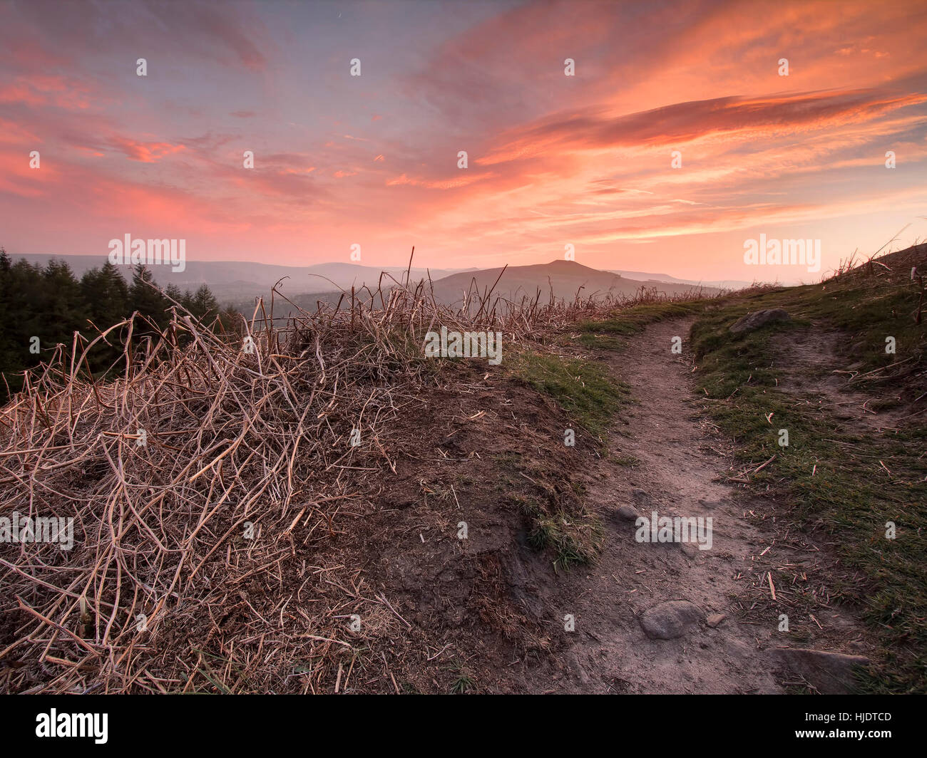 Hope valley sunset from Bamford edge in the peak district, Derbsyhire