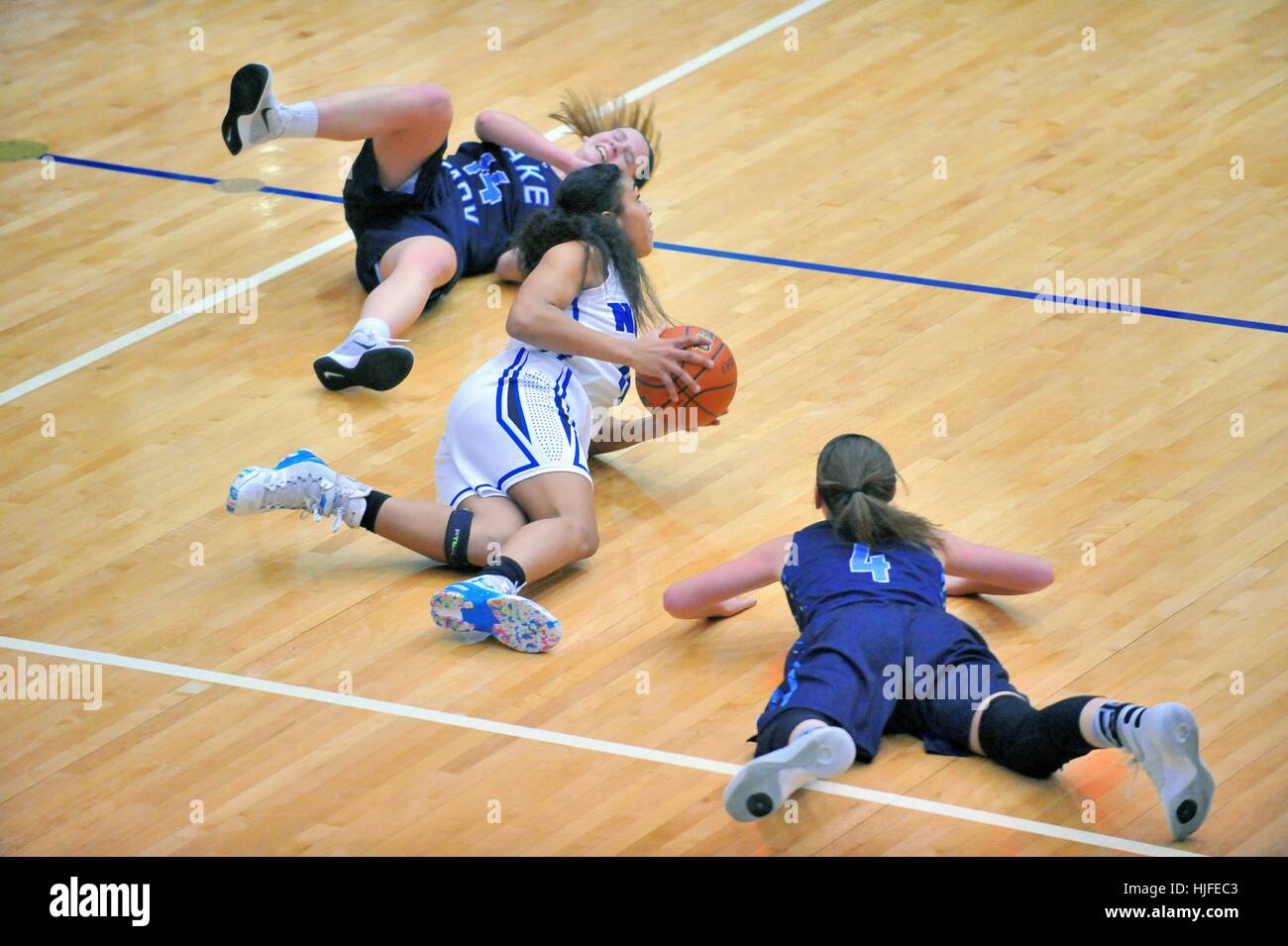 Diving competition girls hires stock photography and images Alamy