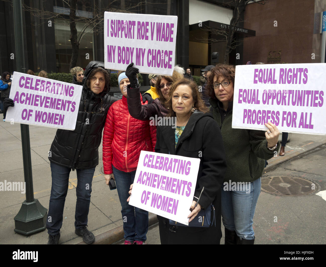 Reproductive rights march new york hi-res stock photography and images ...